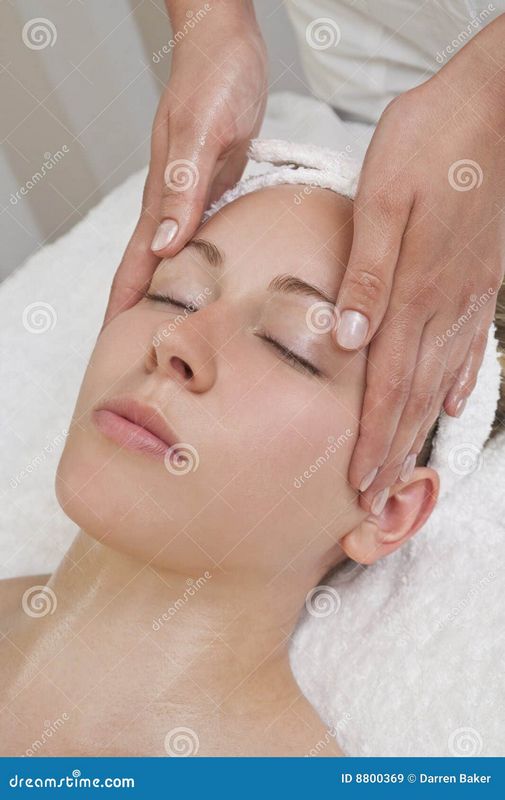 Каковы потенциальные преимущества тайского массажа для здоровья?